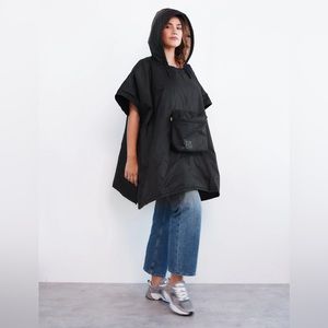 BEIS NWT The Packable Poncho